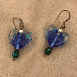 Glass heart pieced earrings